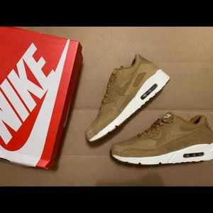 BRAND NEW RARE air max 90 size 13